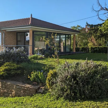 Bed & Breakfast Au Pays Des Pierres Dorees