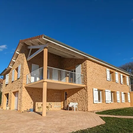 Bed & Breakfast Au Pays Des Pierres Dorees Alix