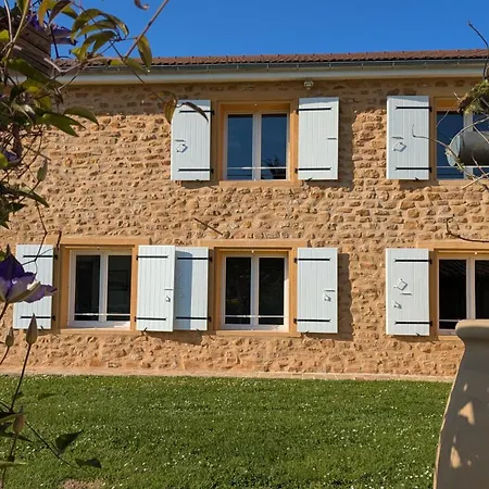 Au Pays Des Pierres Dorees Bed & Breakfast